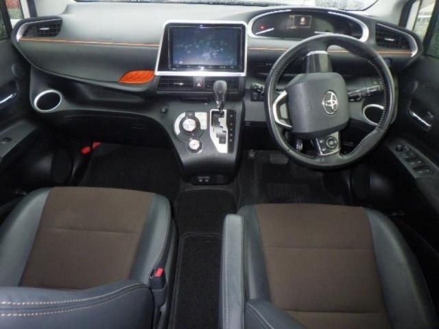 Toyota SIENTA 2019 7695379-3