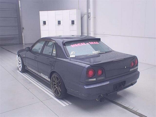 Nissan SKYLINE 2000 7695526-1