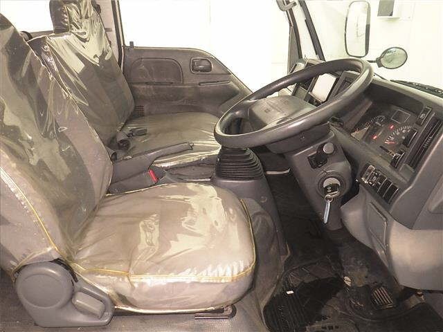 Mazda TITAN 2015 7694954-5