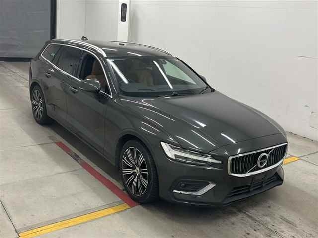 Volvo V60 2021 7690352-0