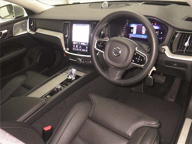 Volvo V60 2024 7690353-3