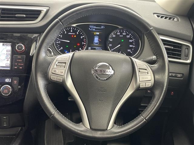 Nissan X-TRAIL 2015 7694476-17