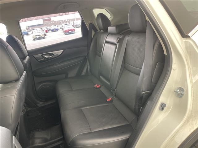Nissan X-TRAIL 2015 7694476-8