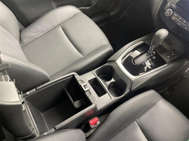 Nissan X-TRAIL 2018 7694481-2