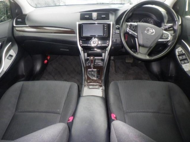 Toyota ALLION 2018 7704664-3