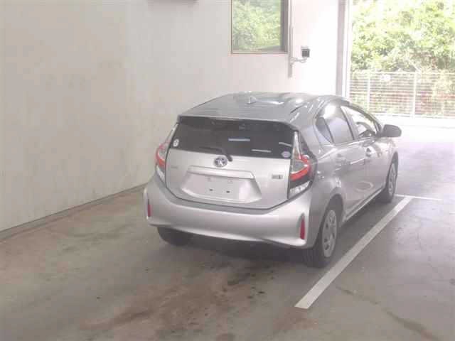 Toyota AQUA 2021 7714055-5