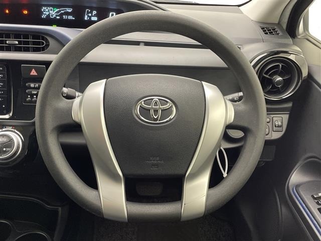 Toyota AQUA 2016 7714798-9