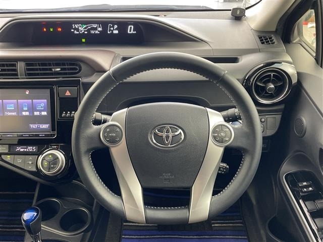 Toyota AQUA 2016 7714814-4
