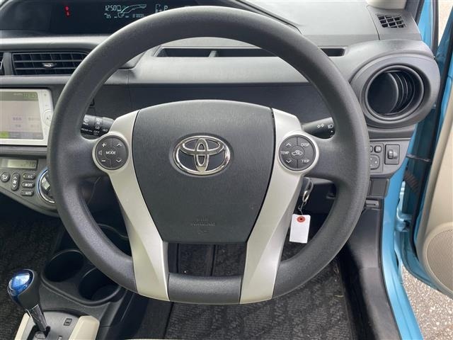 Toyota AQUA 2014 7714842-16