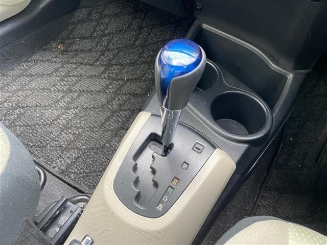 Toyota AQUA 2014 7714842-3