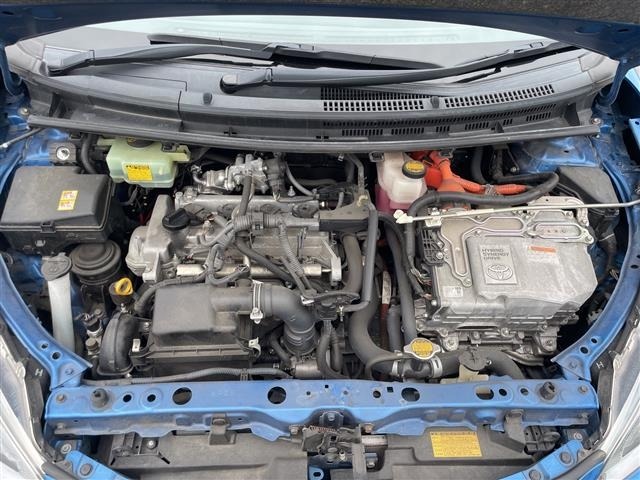 Toyota AQUA 2015 7714849-3