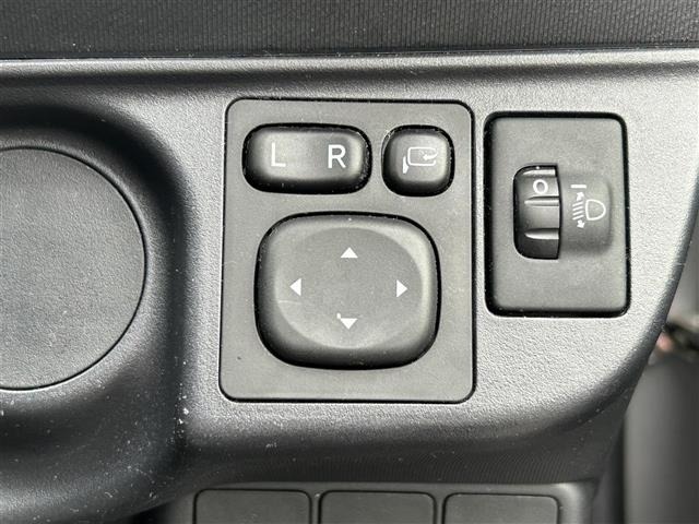 Toyota AQUA 2019 7714851-1