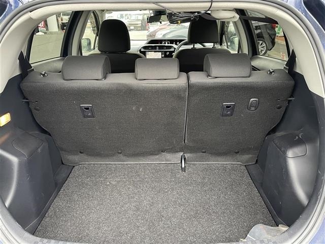 Toyota AQUA 2018 7714876-12