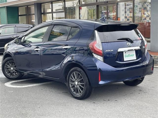 Toyota AQUA 2018 7714876-16