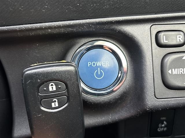 Toyota AQUA 2013 7714882-10