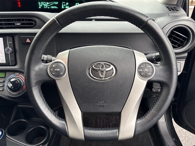 Toyota AQUA 2013 7714882-3