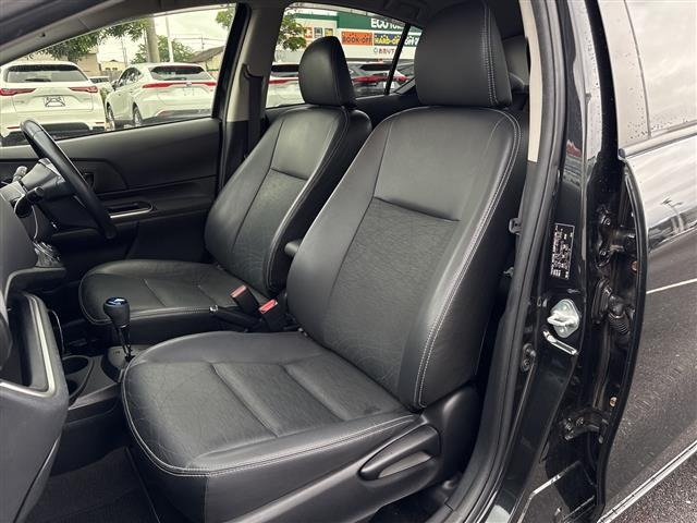 Toyota AQUA 2013 7714882-4