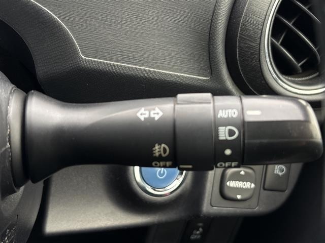 Toyota AQUA 2013 7714882-9