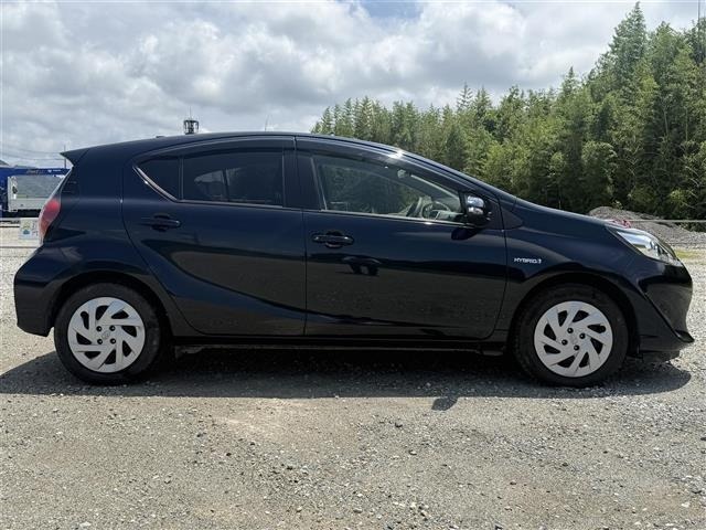 Toyota AQUA 2017 7714883-5