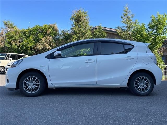 Toyota AQUA 2014 7714885-3
