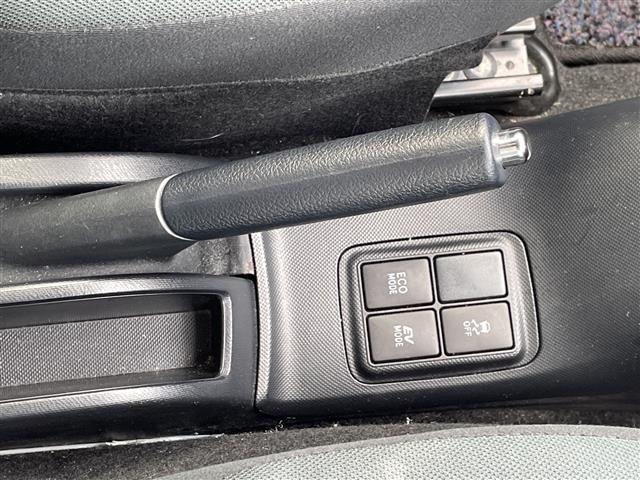 Toyota AQUA 2015 7714891-22