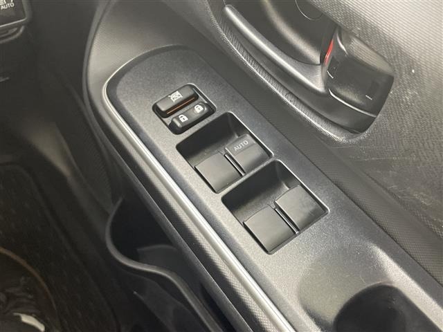 Toyota AQUA 2018 7714893-12