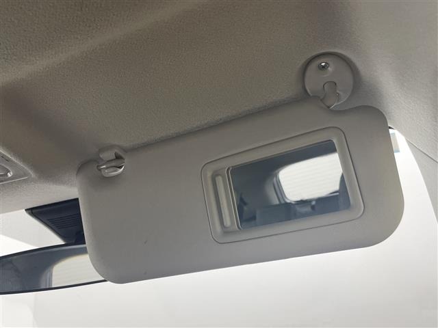 Toyota AQUA 2018 7714893-2