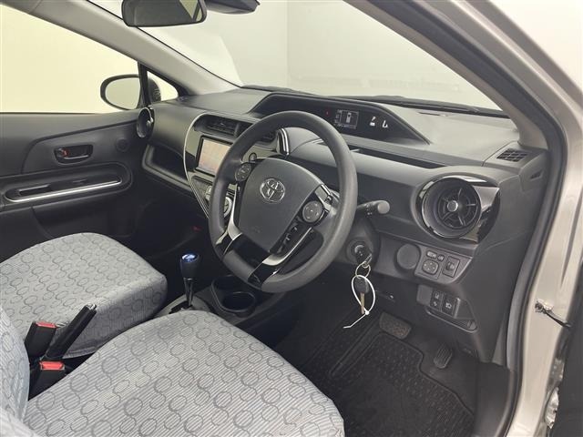 Toyota AQUA 2018 7714893-6