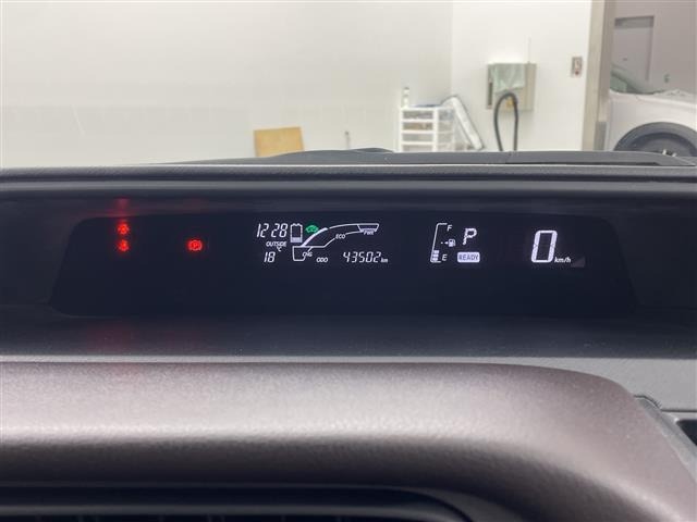 Toyota AQUA 2016 7714894-8