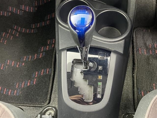 Toyota AQUA 2016 7714894-9