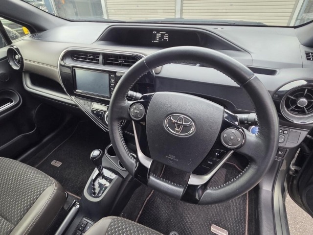 Toyota AQUA 2019 7714916-7