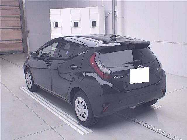 Toyota AQUA 2023 7714944-1