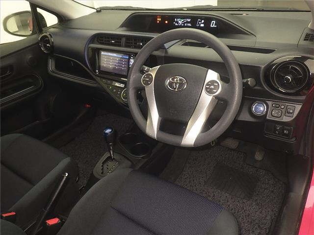 Toyota AQUA 2016 7714951-3