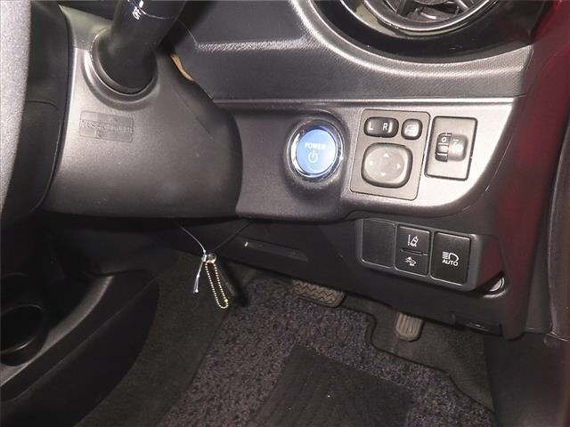 Toyota AQUA 2016 7714951-8