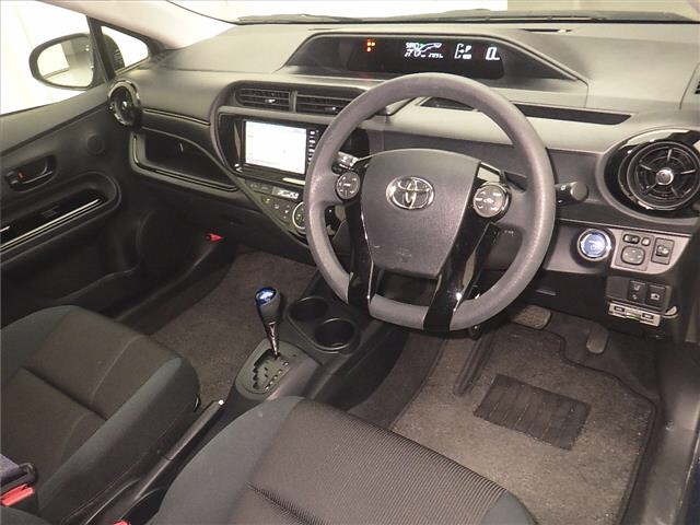 Toyota AQUA 2016 7714952-3