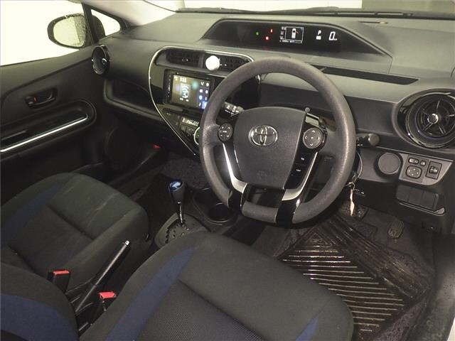 Toyota AQUA 2017 7714956-3