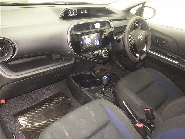 Toyota AQUA 2017 7714956-4