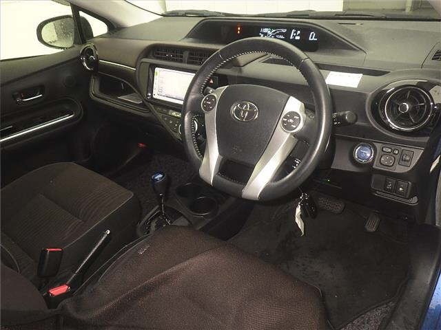 Toyota AQUA 2015 7714957-3