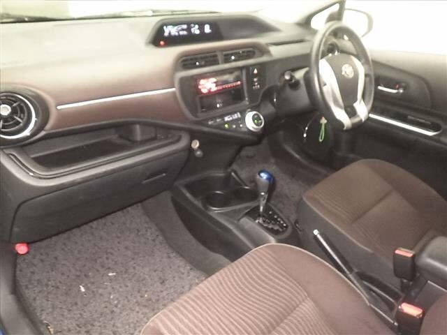 Toyota AQUA 2015 7714962-4