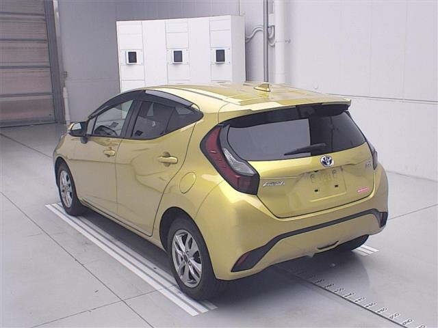 Toyota AQUA 2021 7714963-1