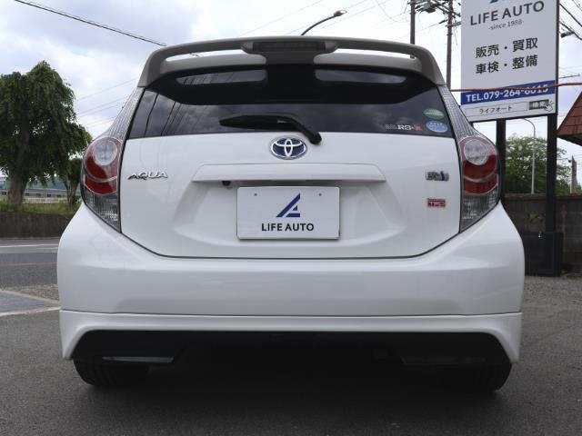 Toyota AQUA 2013 7714979-15