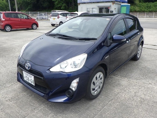 Toyota AQUA 2017 7714982-4