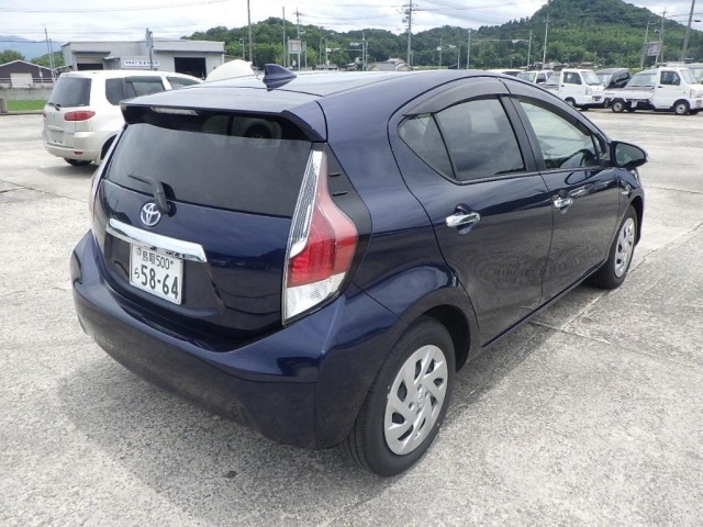 Toyota AQUA 2017 7714982-5