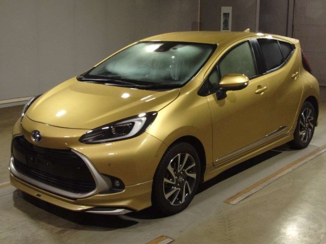 Toyota AQUA 2021 7714999-0