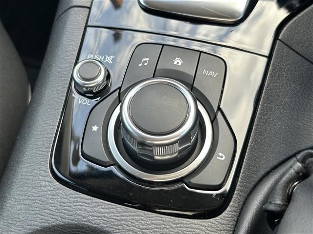 Mazda AXELA 2014 7696071-19