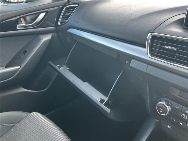 Mazda AXELA 2014 7696071-8