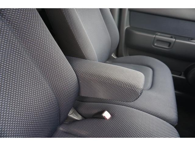 Toyota BB 2005 7716186-21