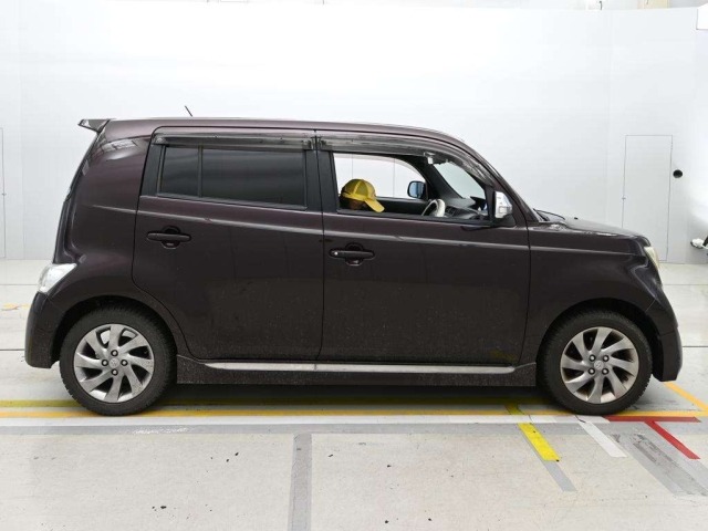 Toyota BB 2015 7716187-3