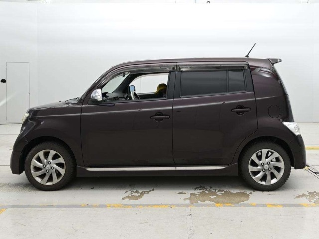 Toyota BB 2015 7716187-4