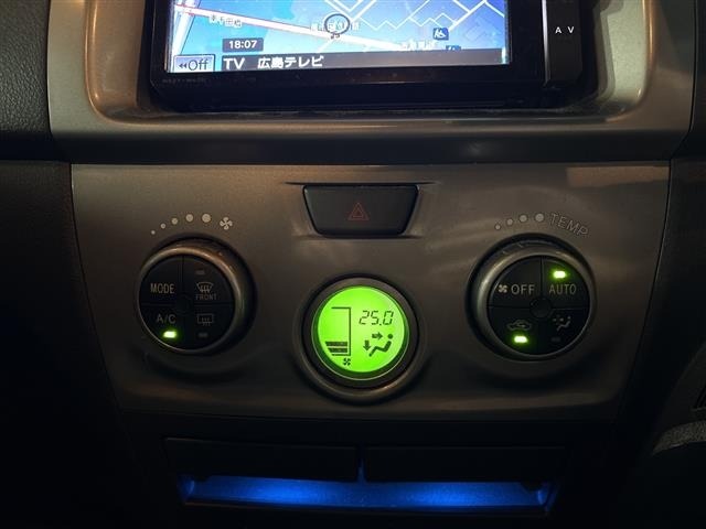 Toyota BB 2012 7716188-18